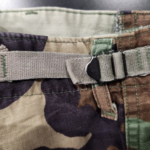 Urban Outfitters Reconstructed Green Camo Utility Mini Skirt Sized M - Picture 5 of 7